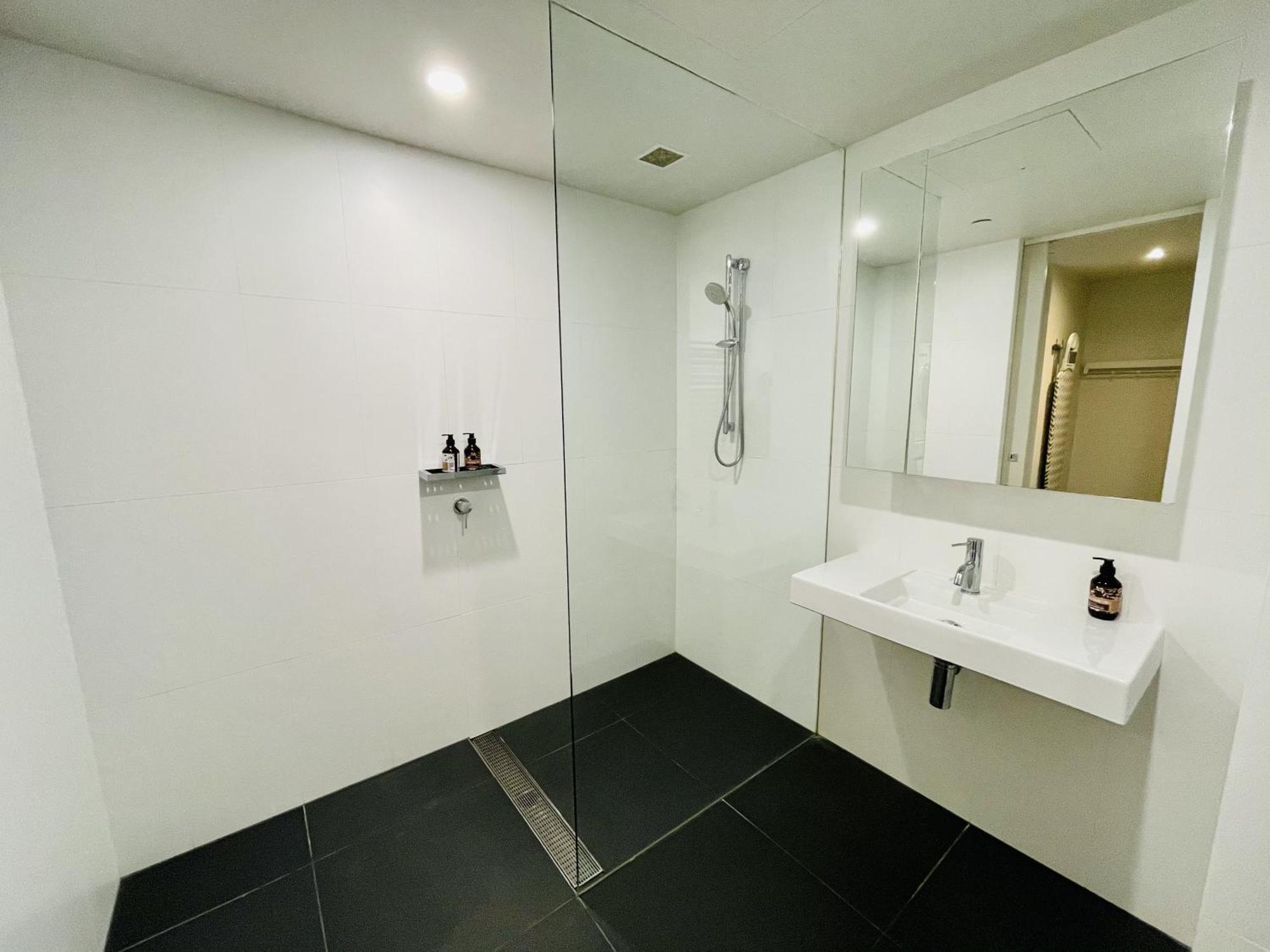 Nishi Holiday Apartments Canberra Zimmer foto